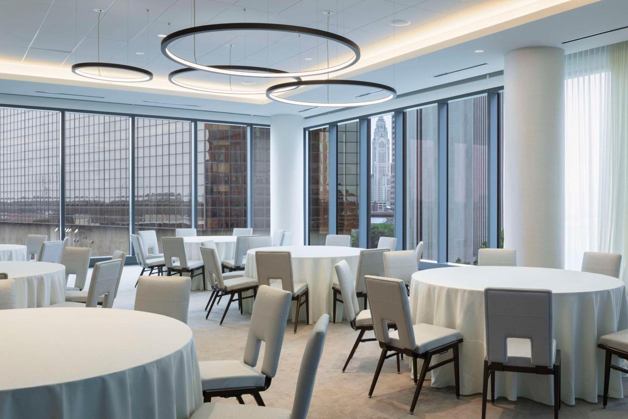 Hotel Hilton Downtown 4*