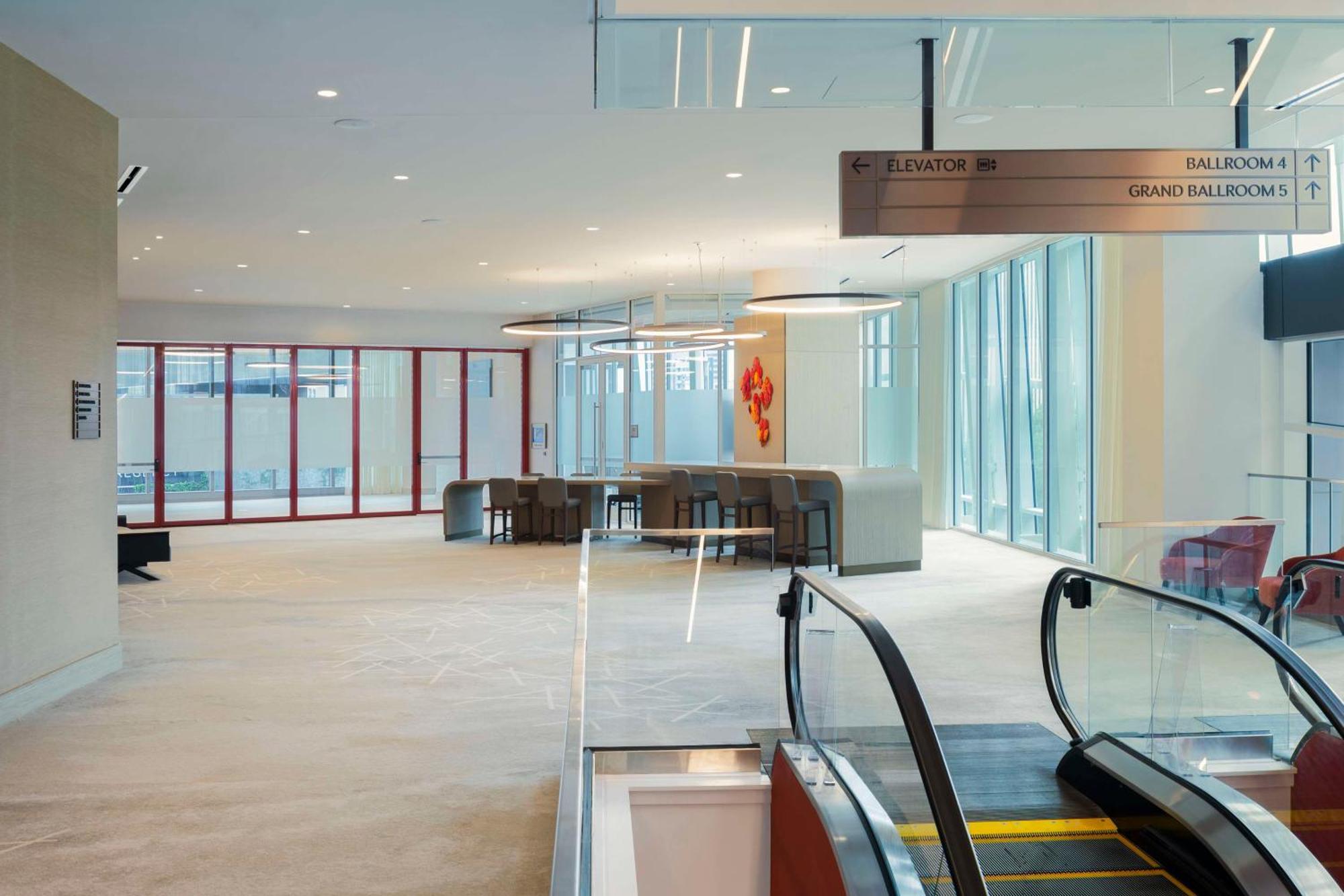 Hilton Downtown 4*