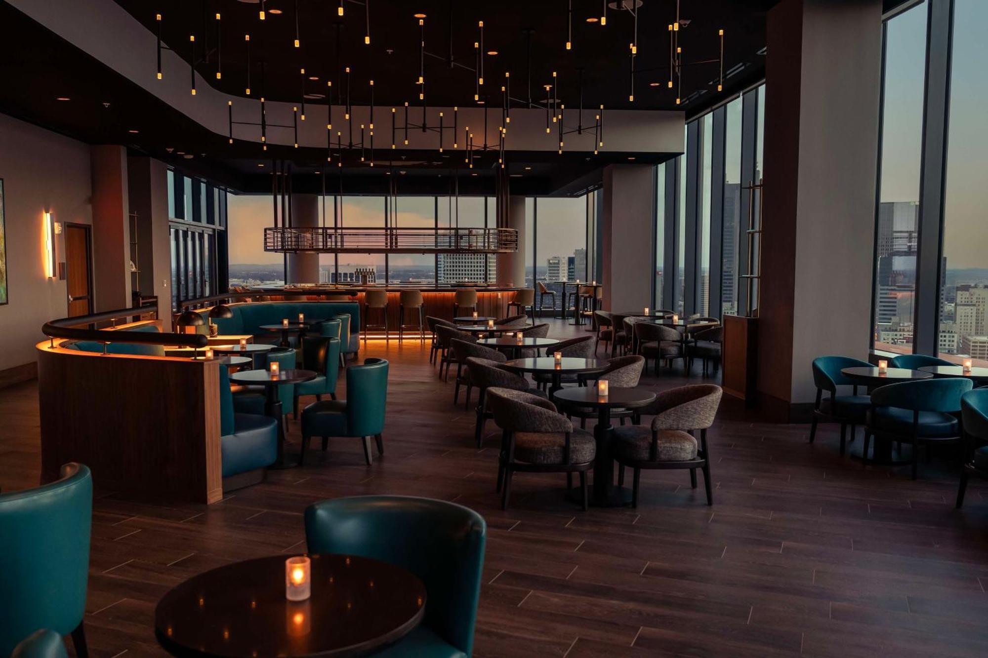 Hotel Hilton Downtown 4*