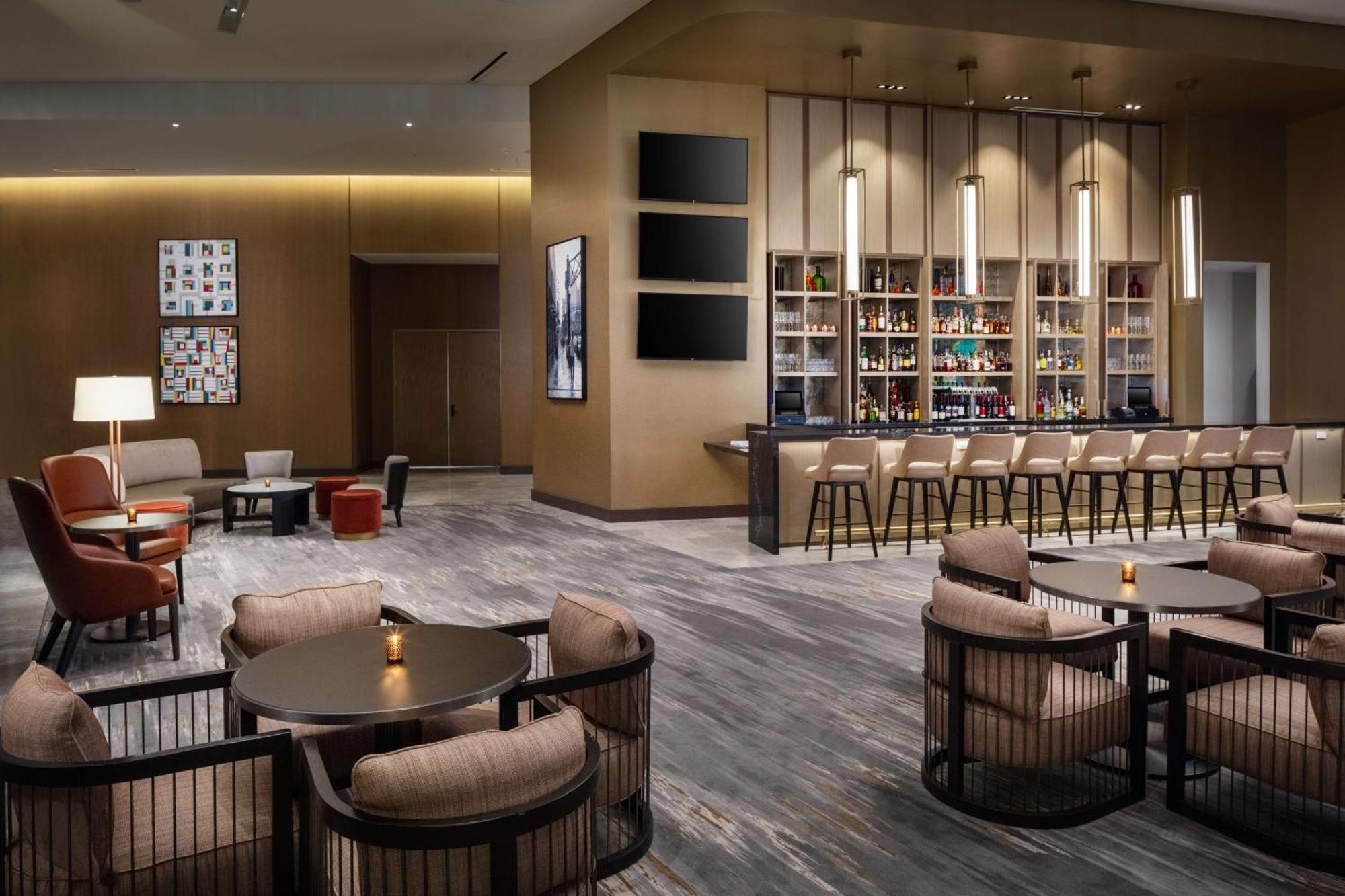Hotel Hilton Downtown 4*